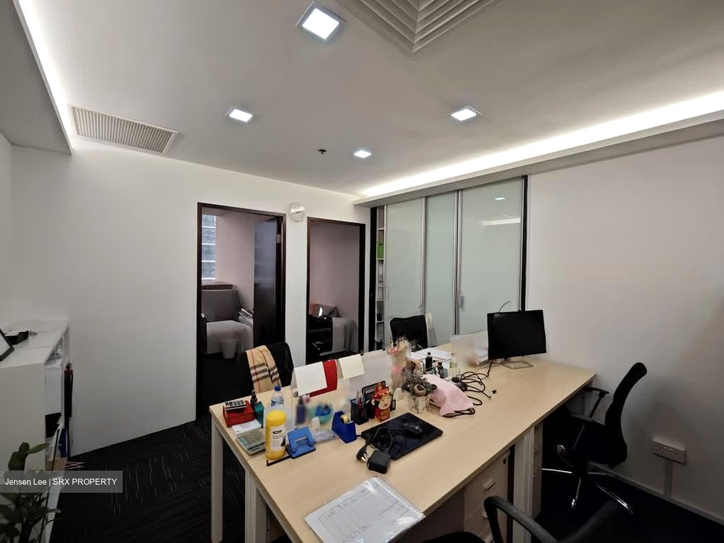 International Plaza (D2), Office #528648361